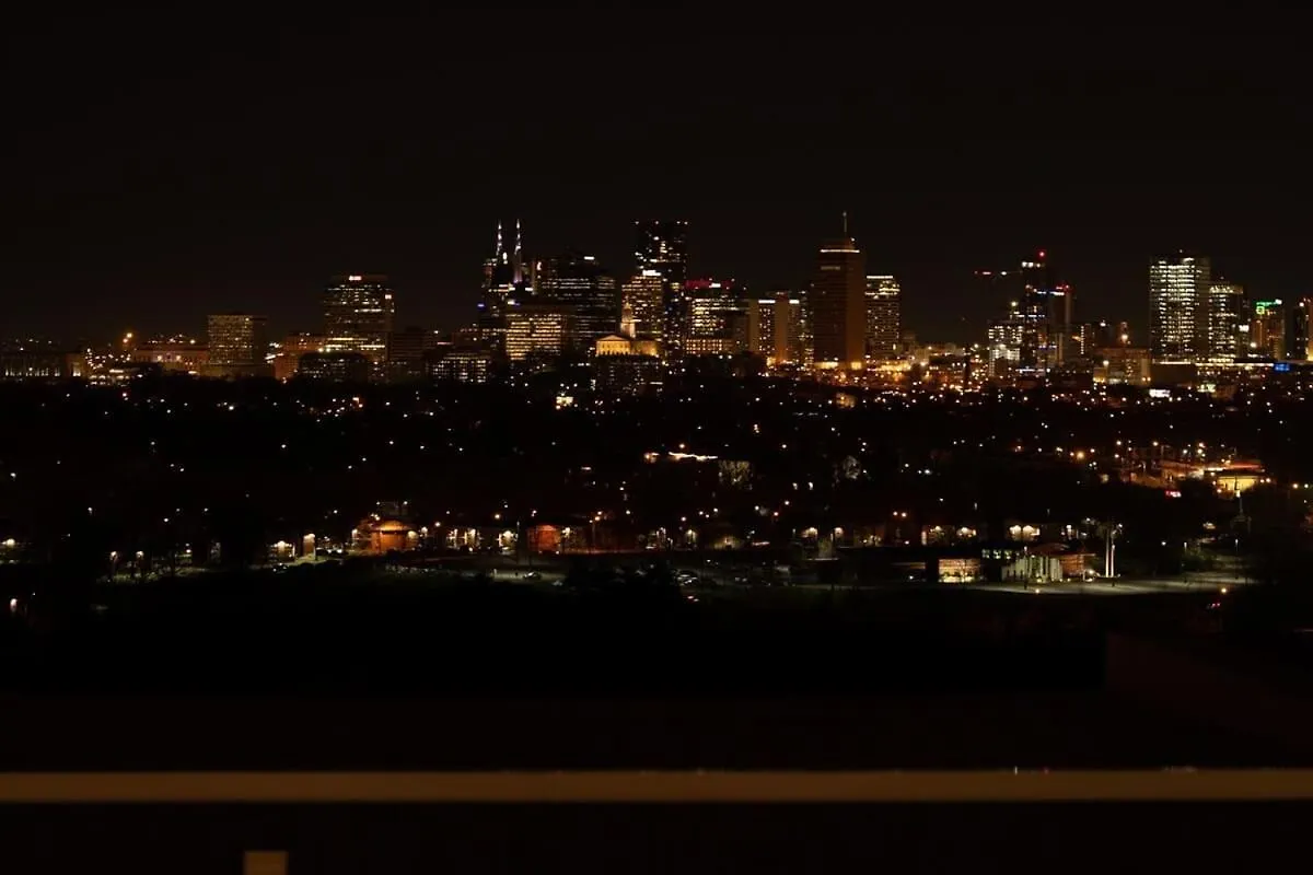 Side By Side Nash Homes - Relaxing Rooftop Patios Nashville Holiday home